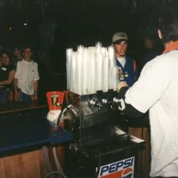 Stuntnacht 1997, fuif voor veel KSA'ers en vrijwilligers