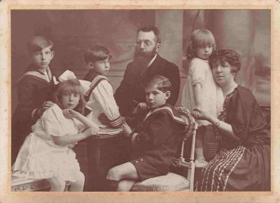 Professor Kluyskens en zijn gezin