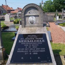 Oorlogsgraf Liboor Slock op begraafplaats Deinze