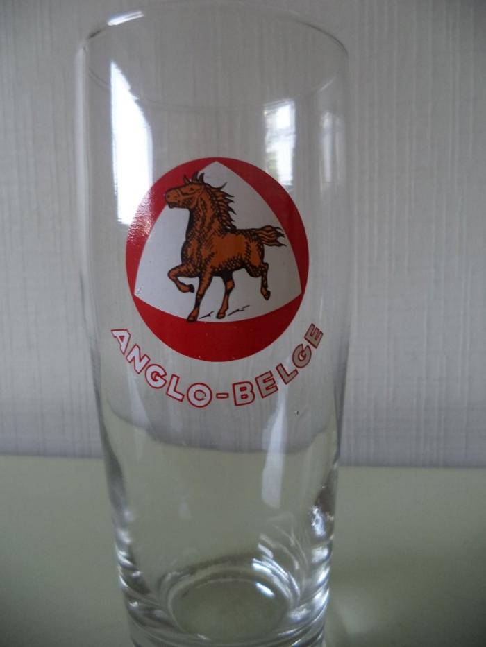 Bierglas met het oude logo van Anglo-Belge