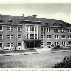 Het pas gebouwde Sint-Vincentiusziekenhuis van Deinze
