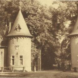 De toegang tot het park van het kasteel van Ooidonk