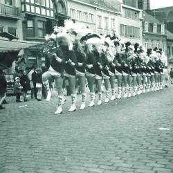 Majoretten in Canteclaerstoet, Deinze, 1970